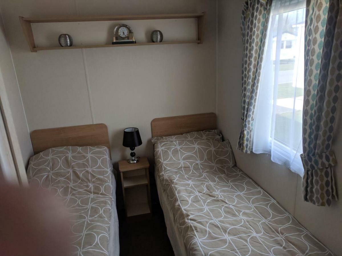 P&D'S Pearl Caravan At Tattershall Lakes Country Park Hotel Exterior foto
