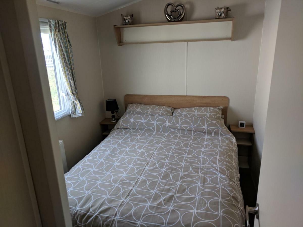 P&D'S Pearl Caravan At Tattershall Lakes Country Park Hotel Exterior foto