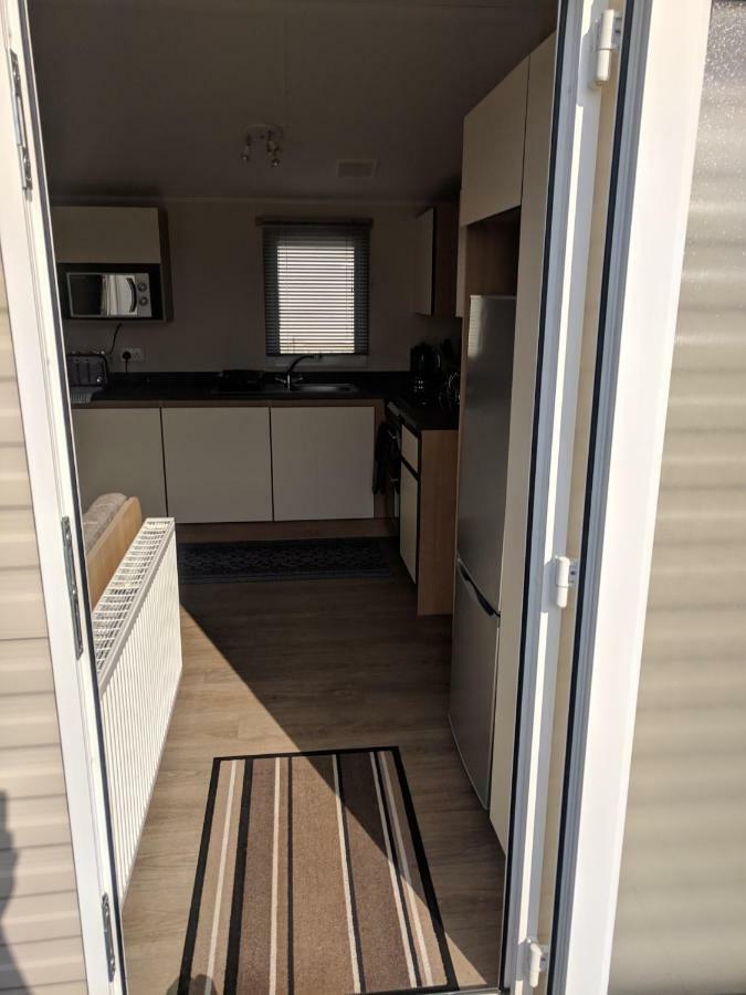 P&D'S Pearl Caravan At Tattershall Lakes Country Park Hotel Exterior foto